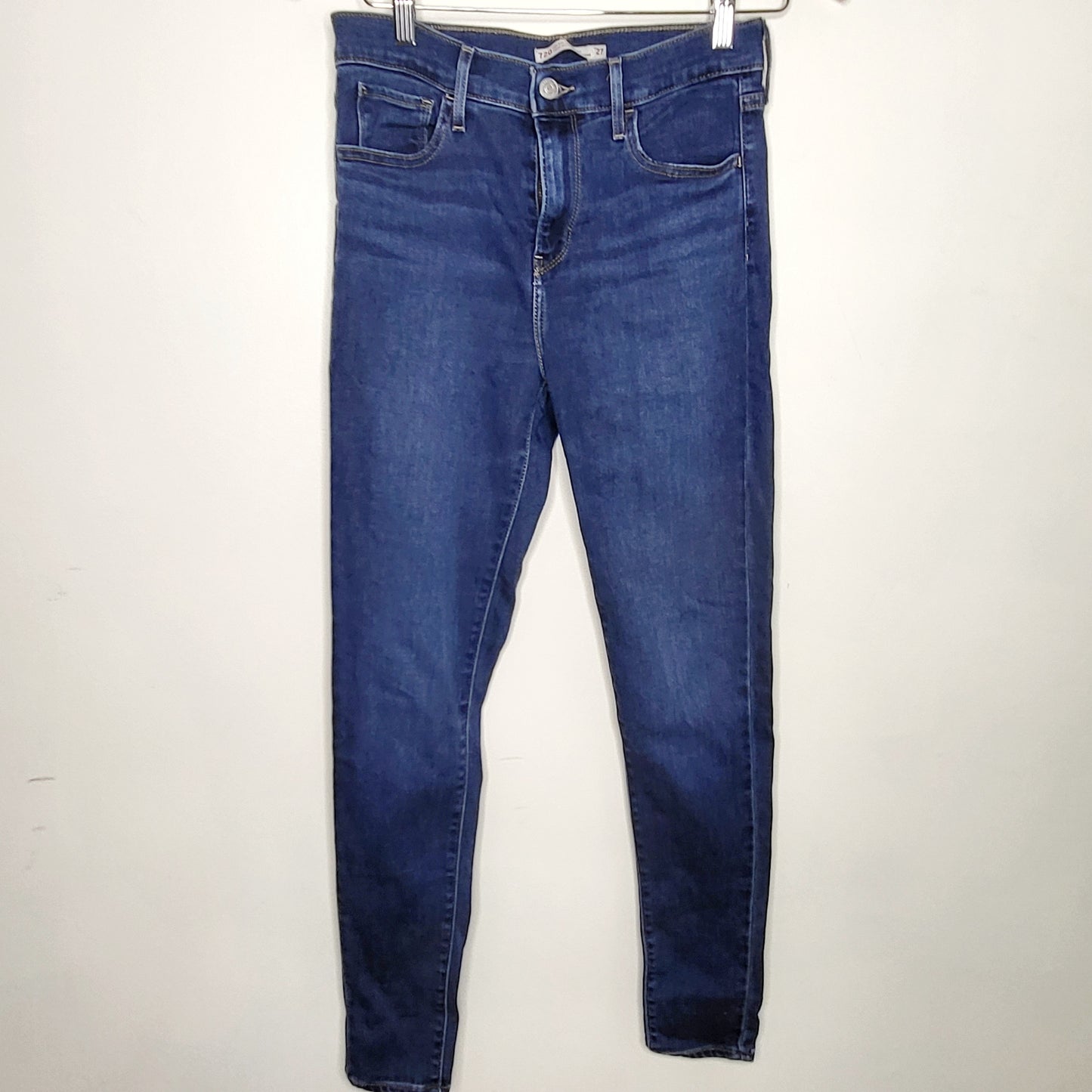 EMIN11 - Levi's 720 high rise super skinny jeans, size 27, good condition