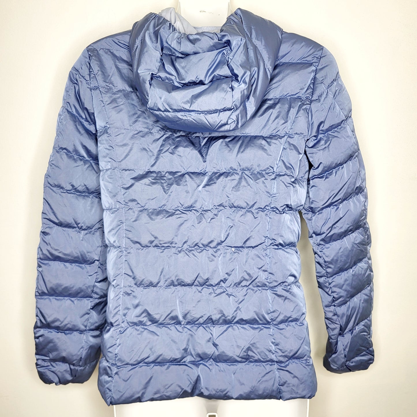 LCRW1 - Eddie Bauer EB650 blue hooded down jacket. Size XS