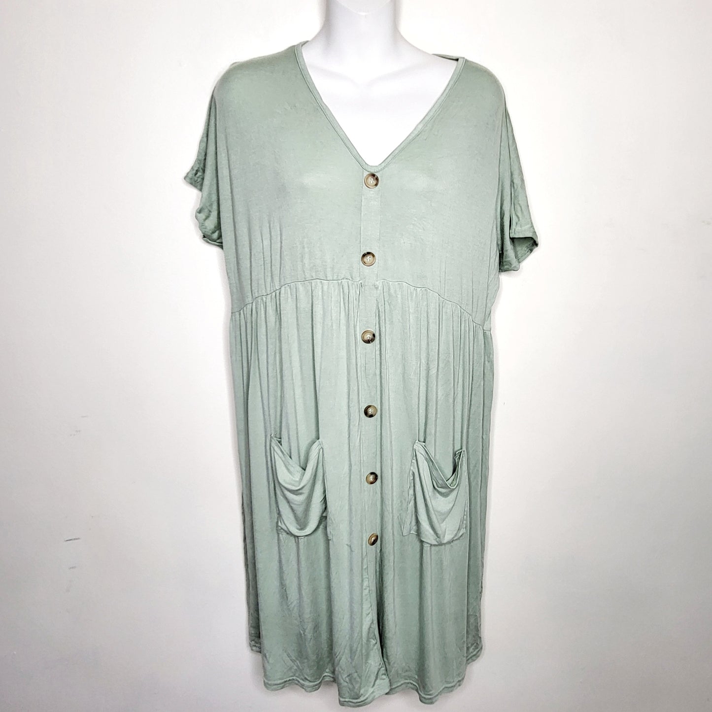 LCRW1 - Boohoo mint green rayon dress. Size 10