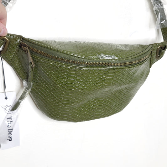 RMAZ22 - NEW - The Drop olive green faux lizard belt bag
