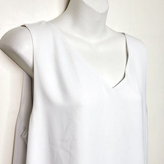 ALXS1 - Aritzia Babaton White V-Neck Tank-Top Sleeveless Blouse. Size large