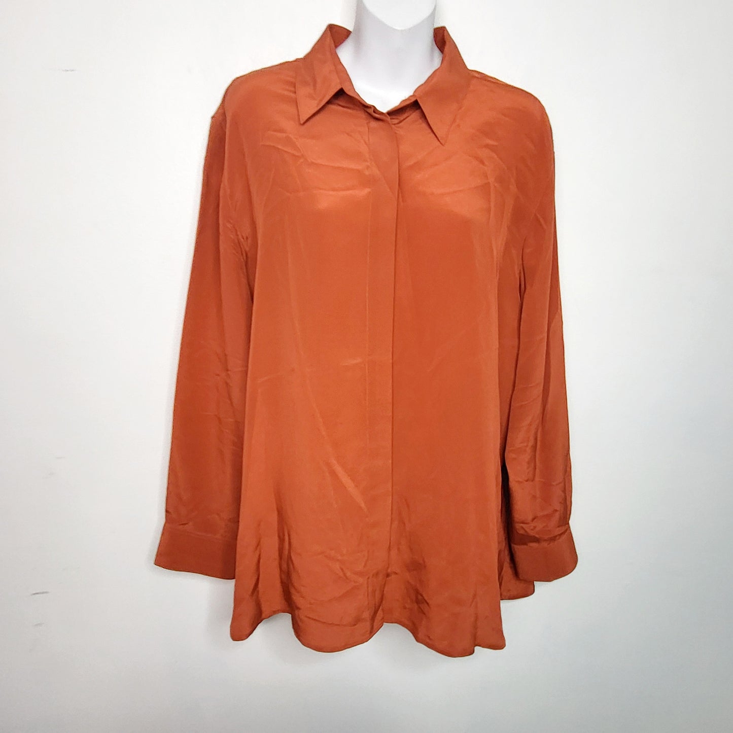 ALXS1 - Aritzia Babaton orange loose fit silk button down blouse. Size medium