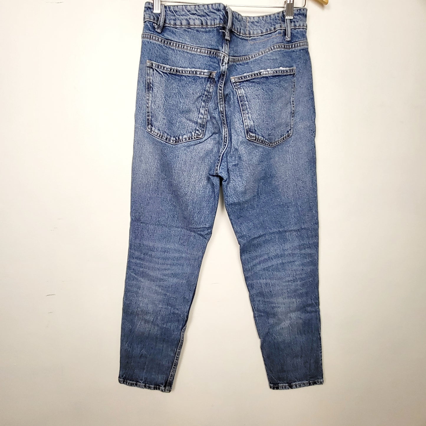 KRSP2 - Zara distressed high waisted straight leg jeans. Size 8