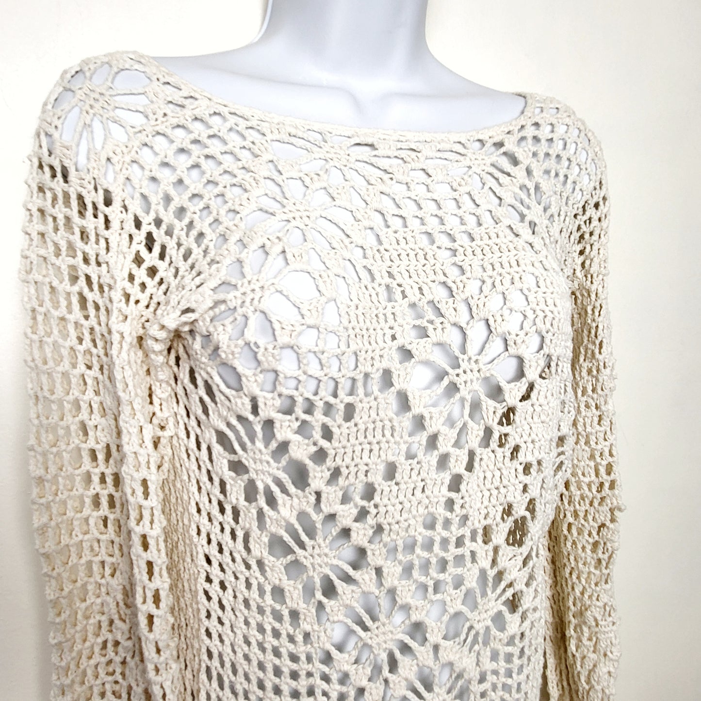 KRSP2 - Boho style open knit crochet sweater / cover up. Sizes like small