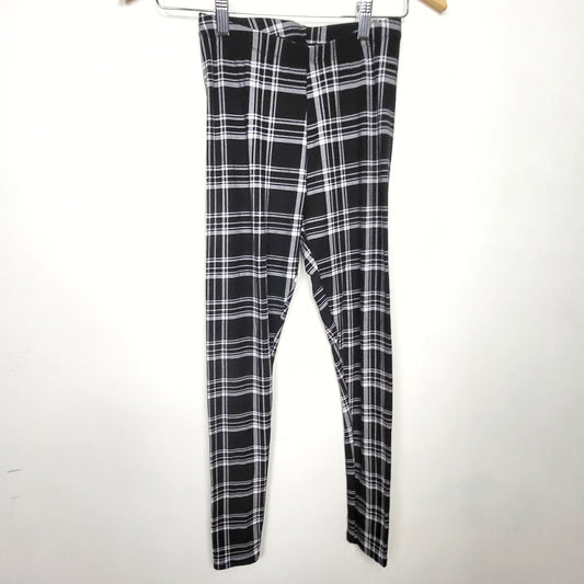 DZAV3 - Unbranded black plaid leggings. Size small