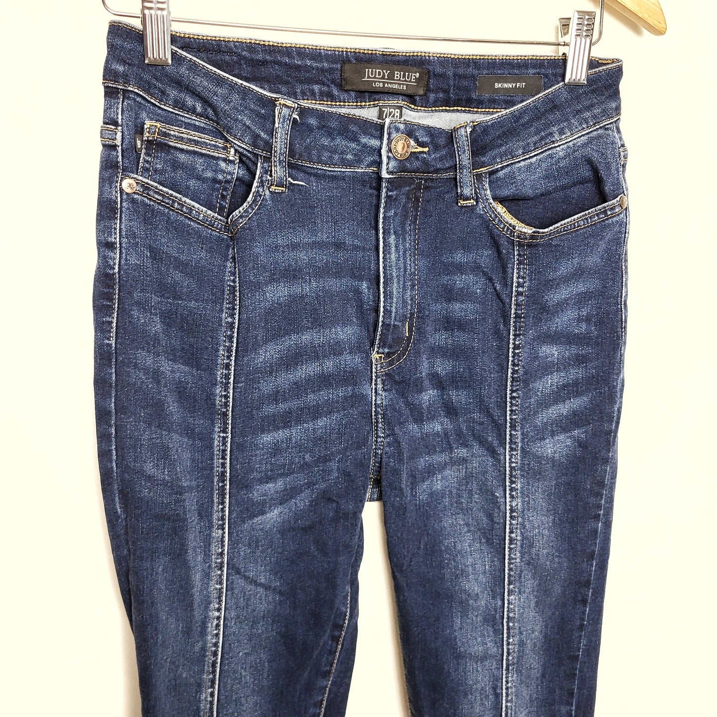 MLM1 - Judy Blue High Waist Skinny Fit Mid-Seam Dark Denim Jeans. Size 7