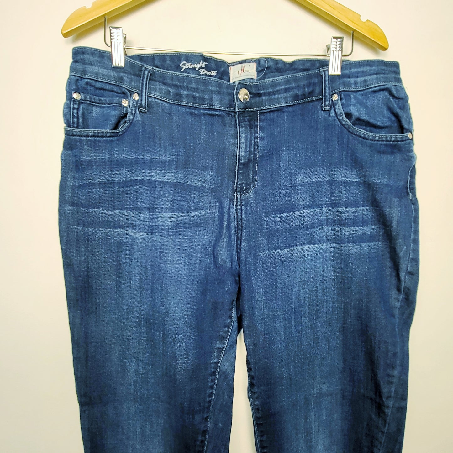 BSAC1 - Penningtons D/C Jeans straight leg jeans. Size 20 (see measurements below)