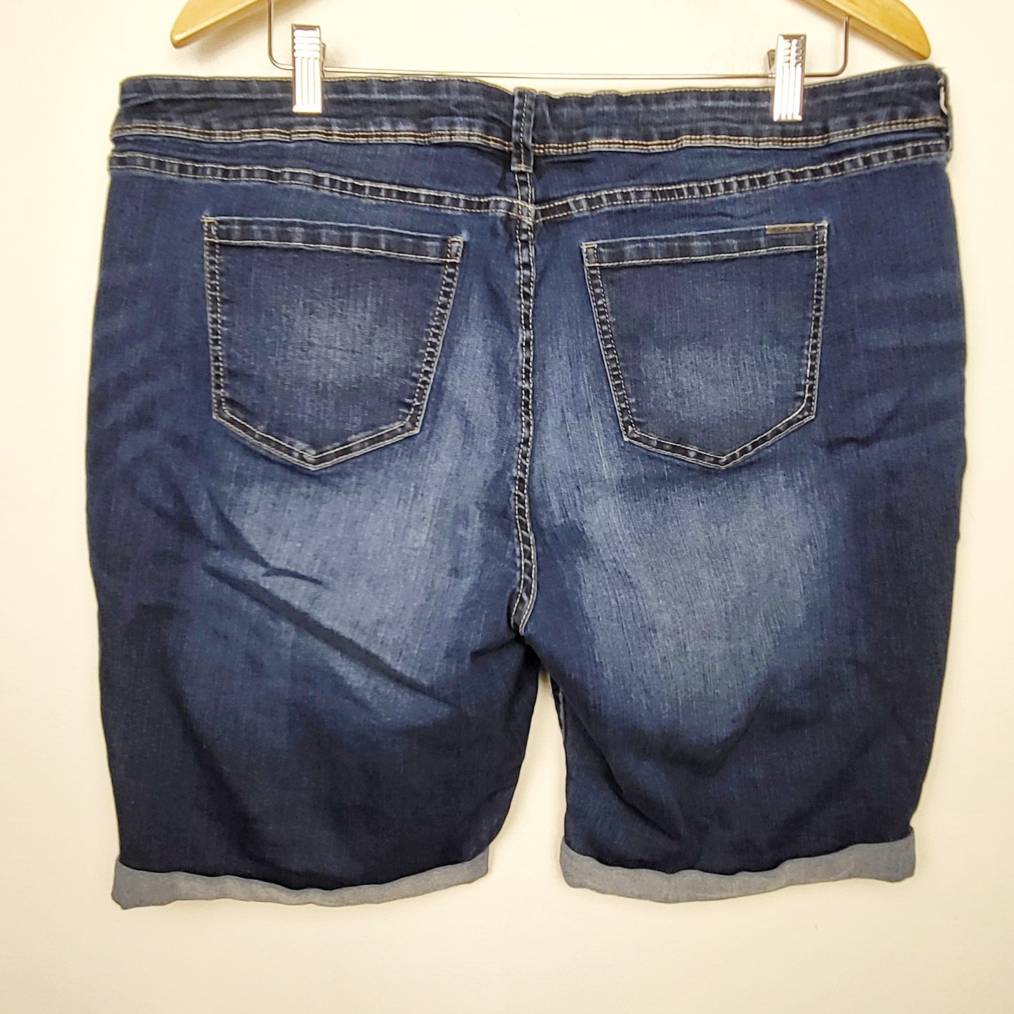 BSAC1 - Ricki's Revolution Brooke Bermuda denim shorts. Size 36 (measure as a 38)