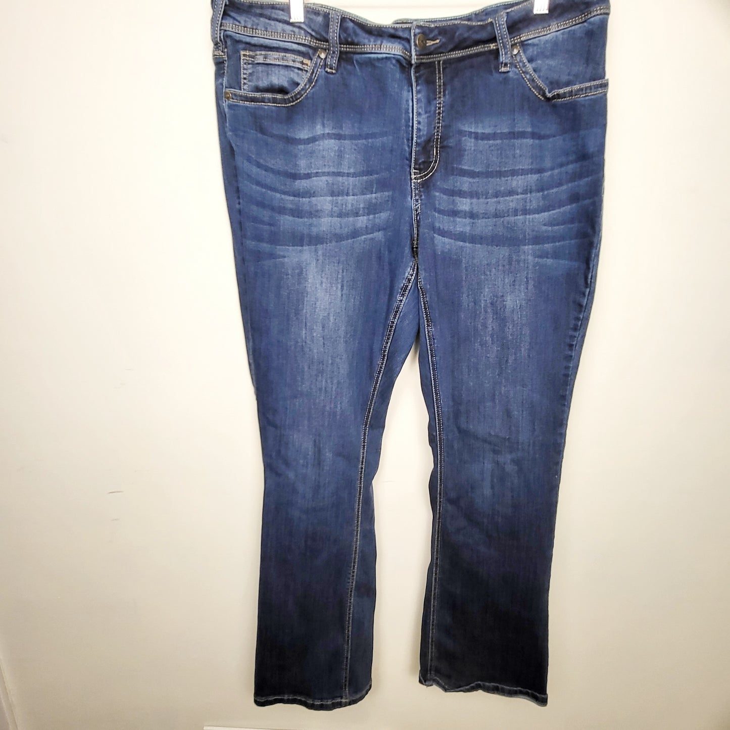 BSAC1 - Warehouse One curvy boot cut jeans. Size 18+