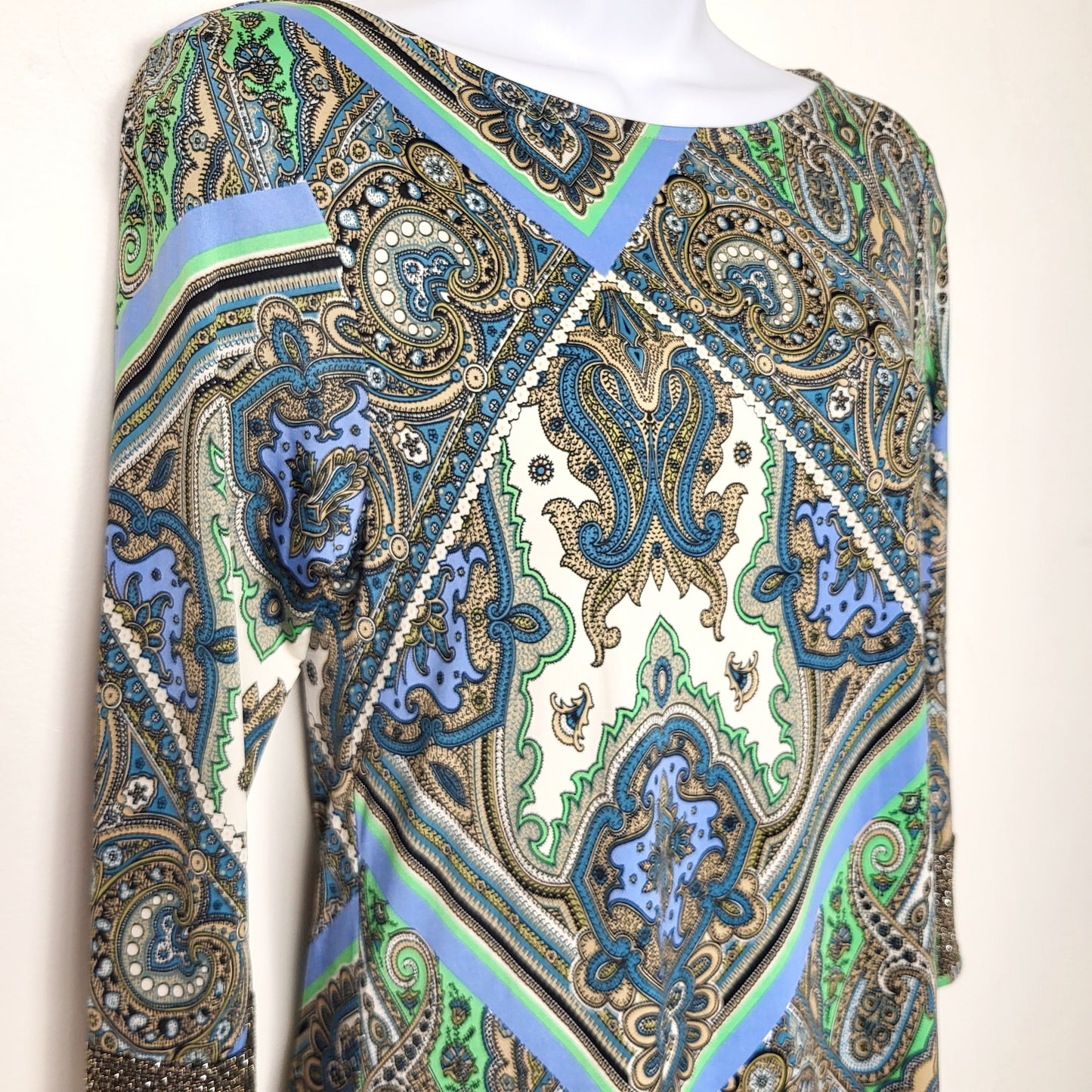 DPAR1 - Vintage Veronica M blue and green paisley pattern shift dress. Size XS