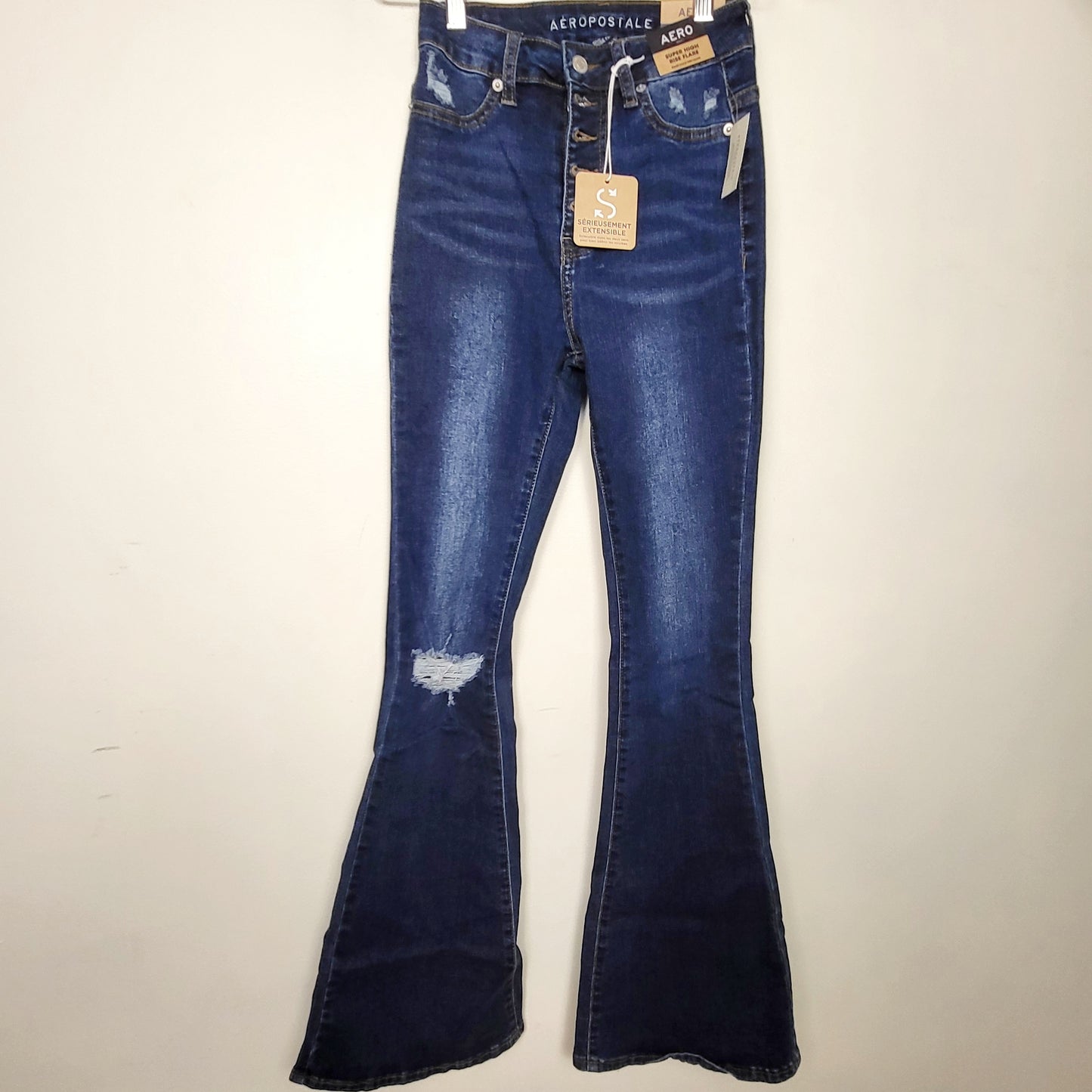 DPAR1 - NEW - Aeropostale Super High Rise Flare Jeans. Size 2