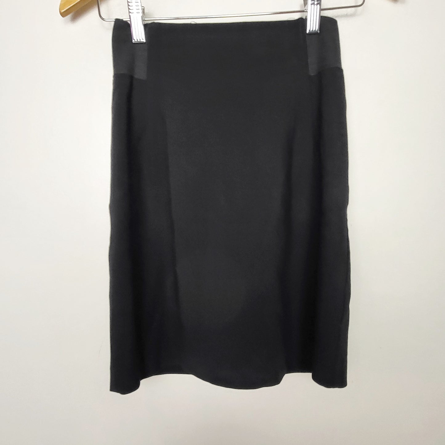 DPAR1 - Jacob black pencil skirt. Size XS