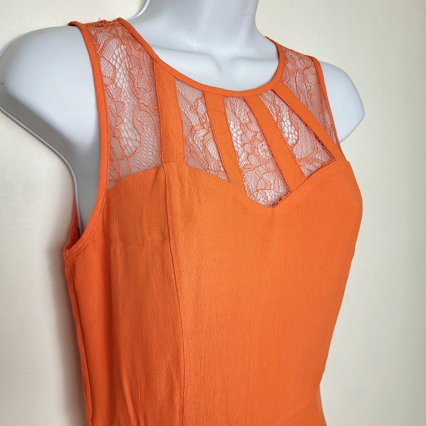 DPAR1 - Forever 21 orange sleeveless dress. Size Small