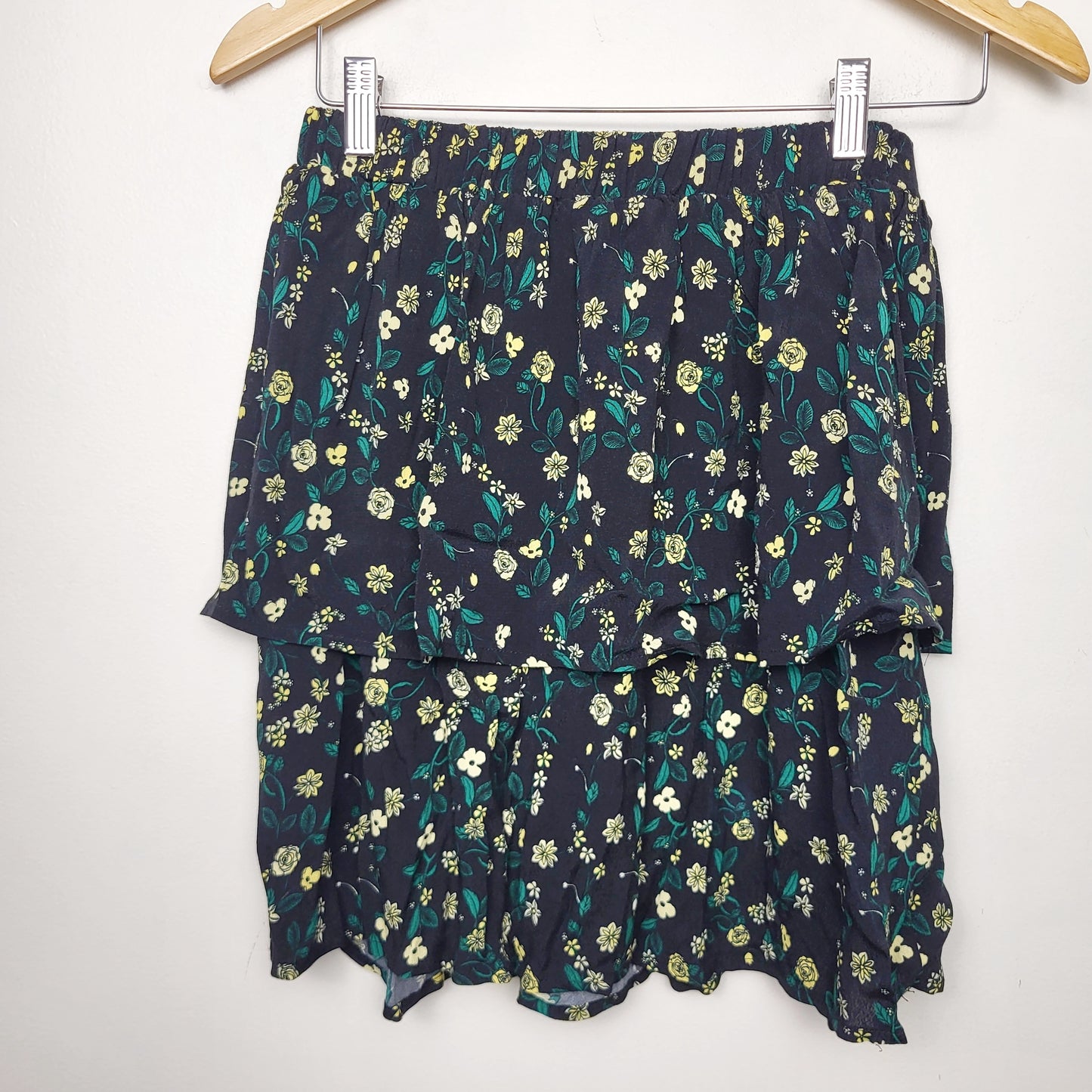 BAUB1 - Minimum black floral print tiered skirt. Size small (36 in euro sizing)