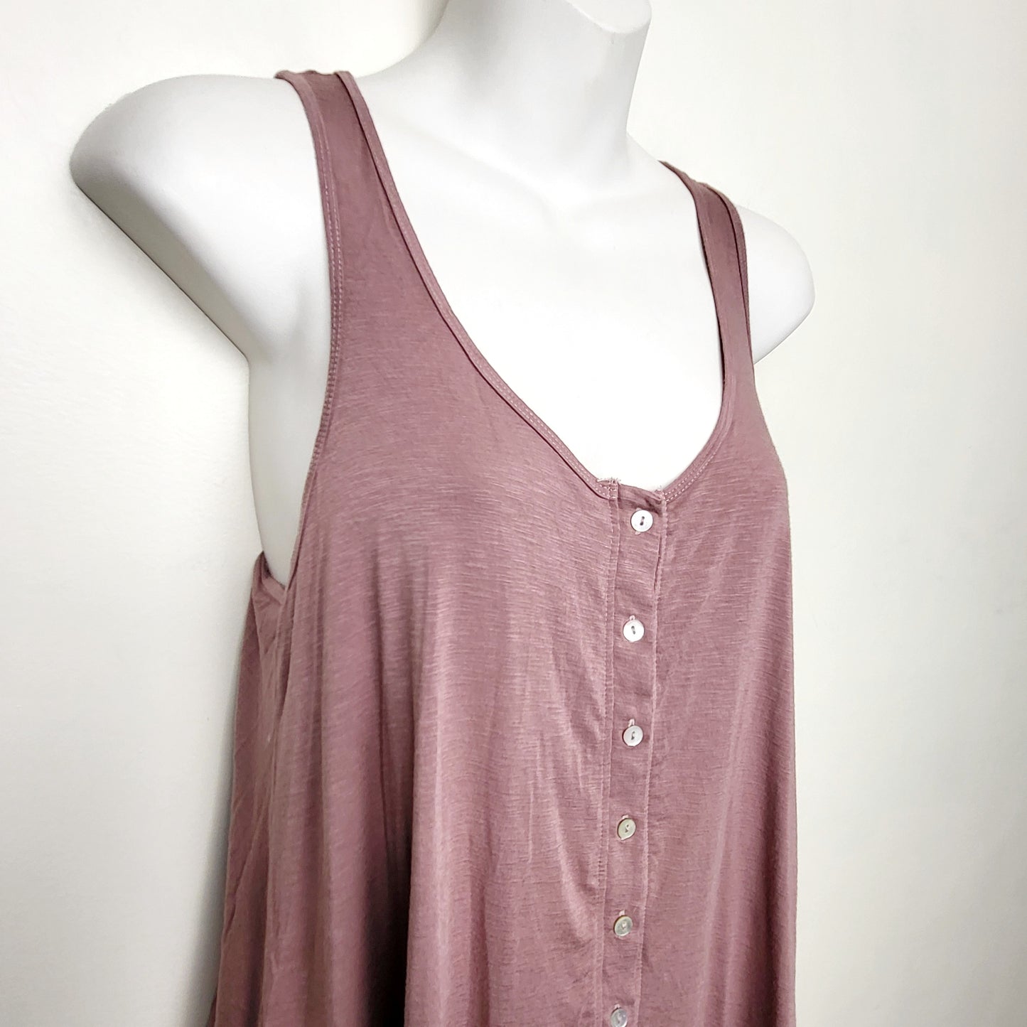 BAUB1 - American Eagle pink "Soft and Sexy" slub tank. Size small