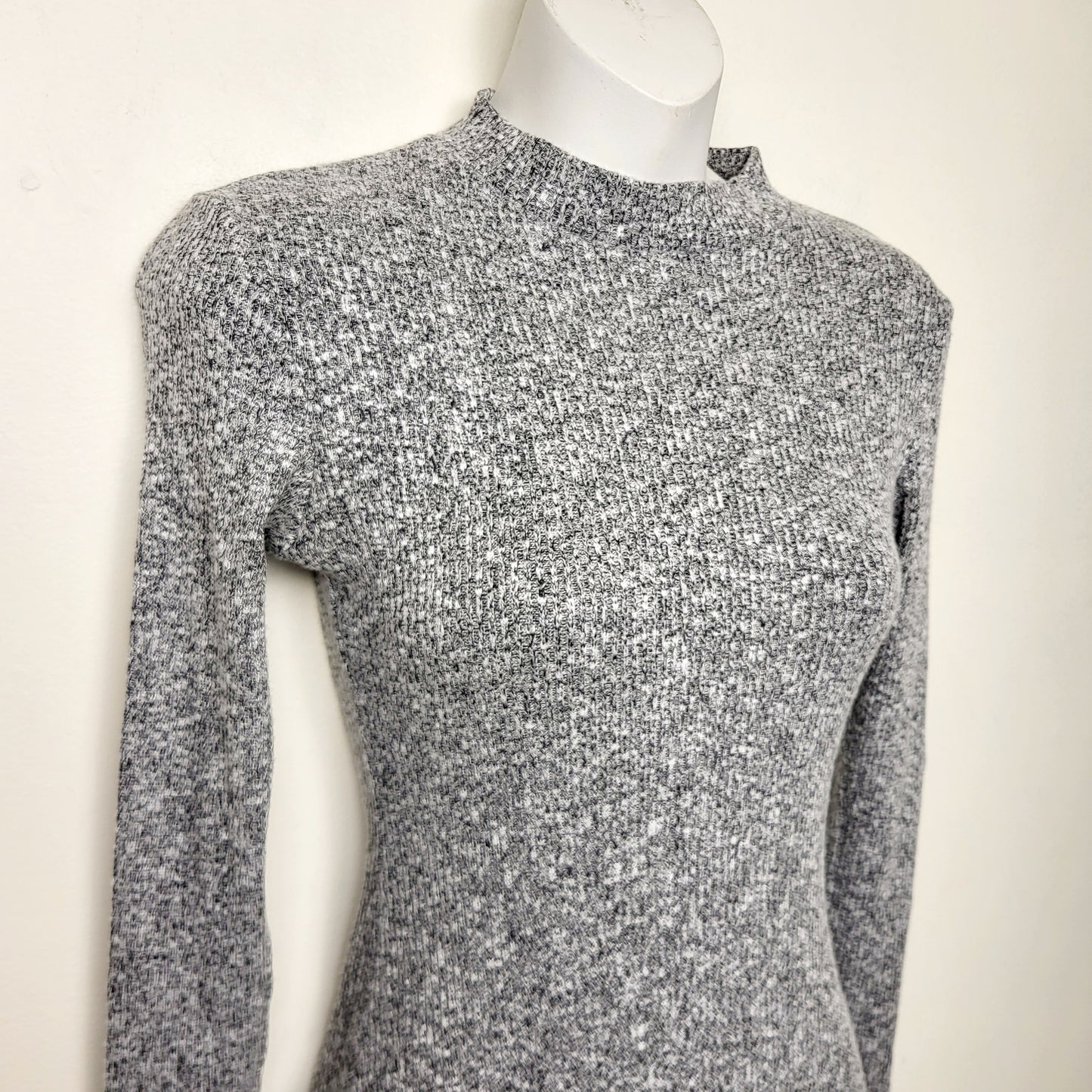 CCRT1 - Fashion Nova grey knit mini dress. Sizes like an XS