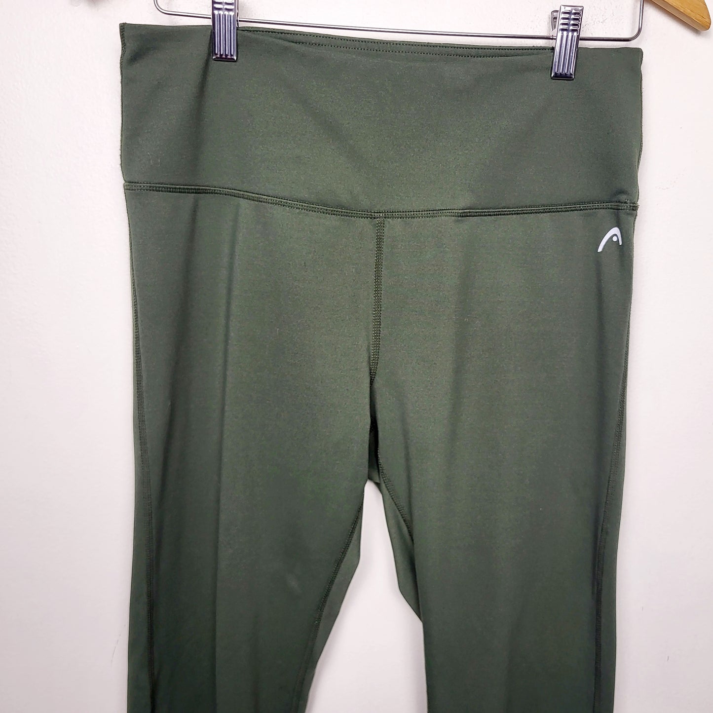 CCRT1 - Head green active leggings with mesh cut outs. Size large