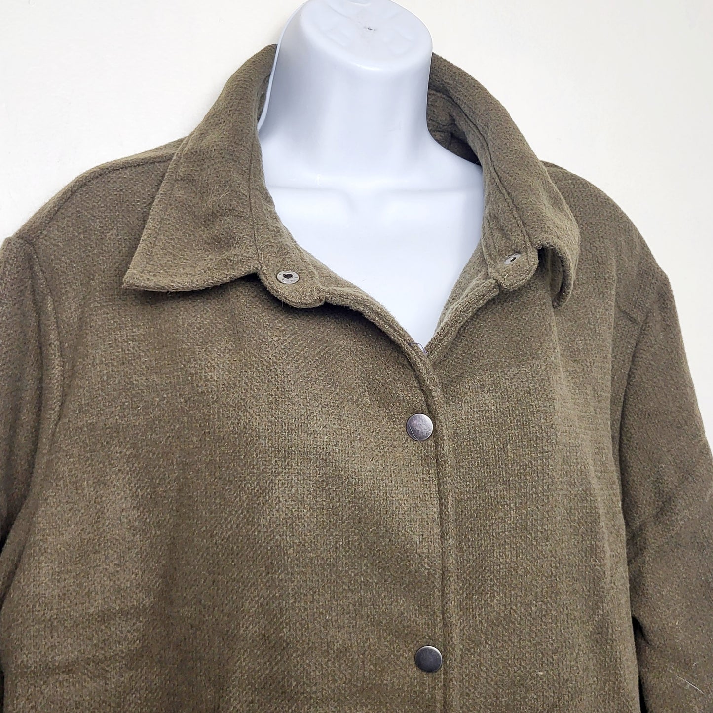 BAUB2 - RD Style Conscious olive green woven shacket / over shirt. Size large