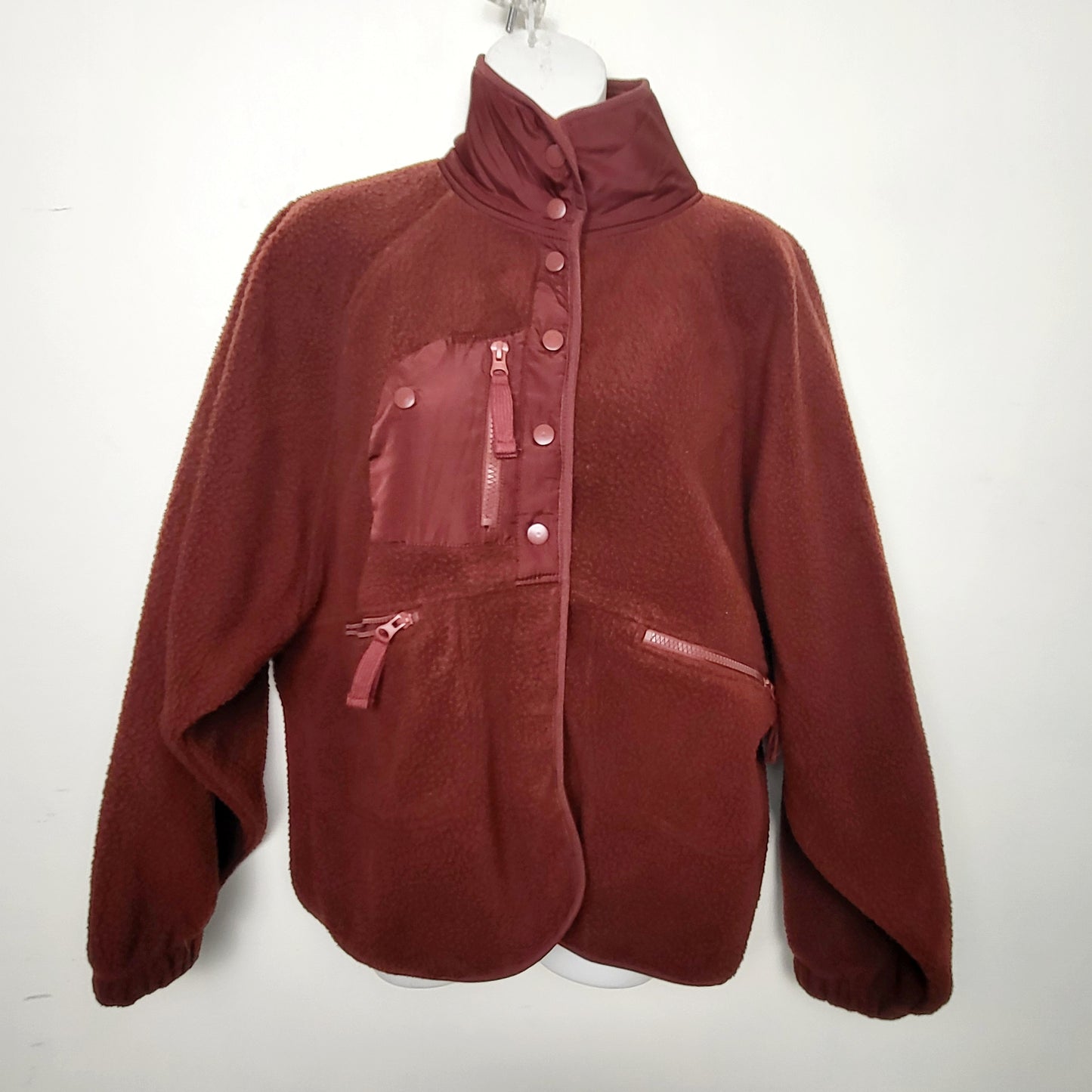 BAUB2 - Zenana burgundy "Weekend Ready" fleece jacket. Size large