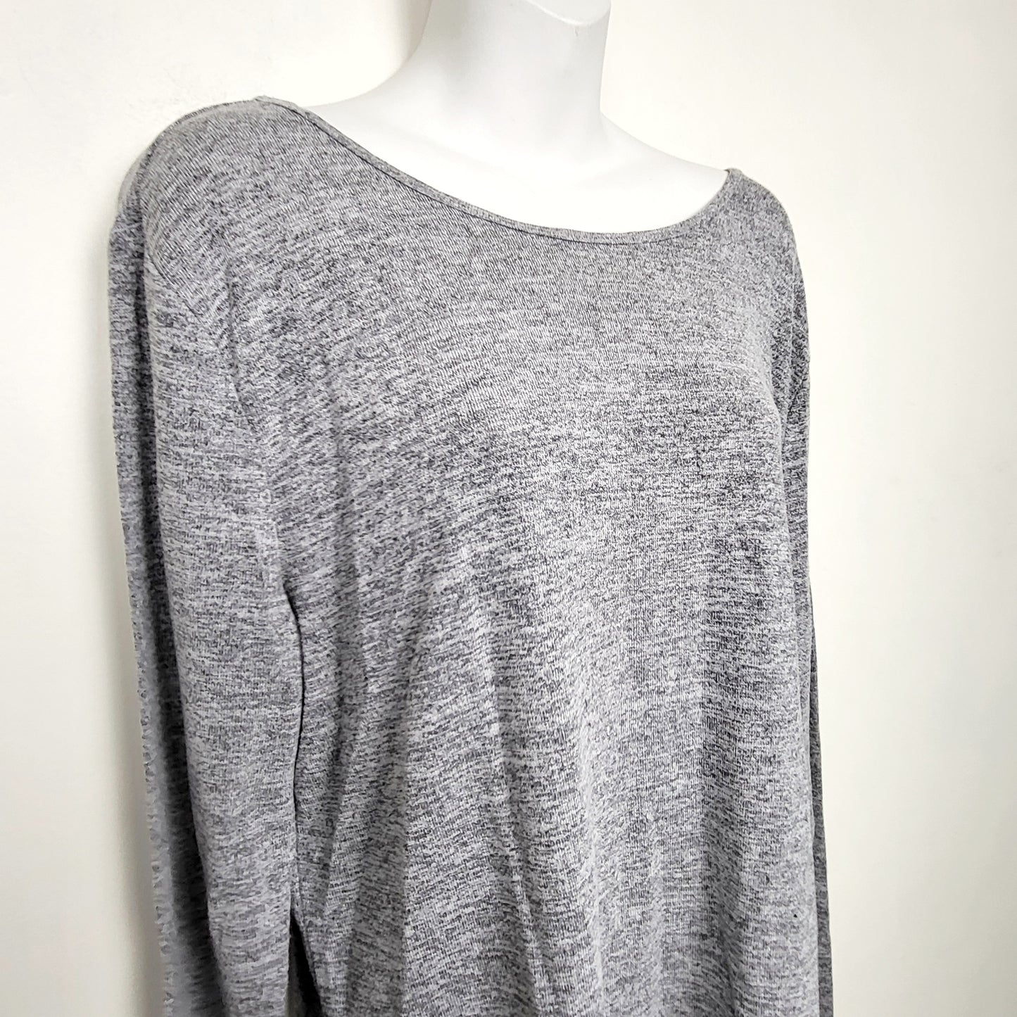 ZSFO1 - Far West gey knit top. Size XL 🍁