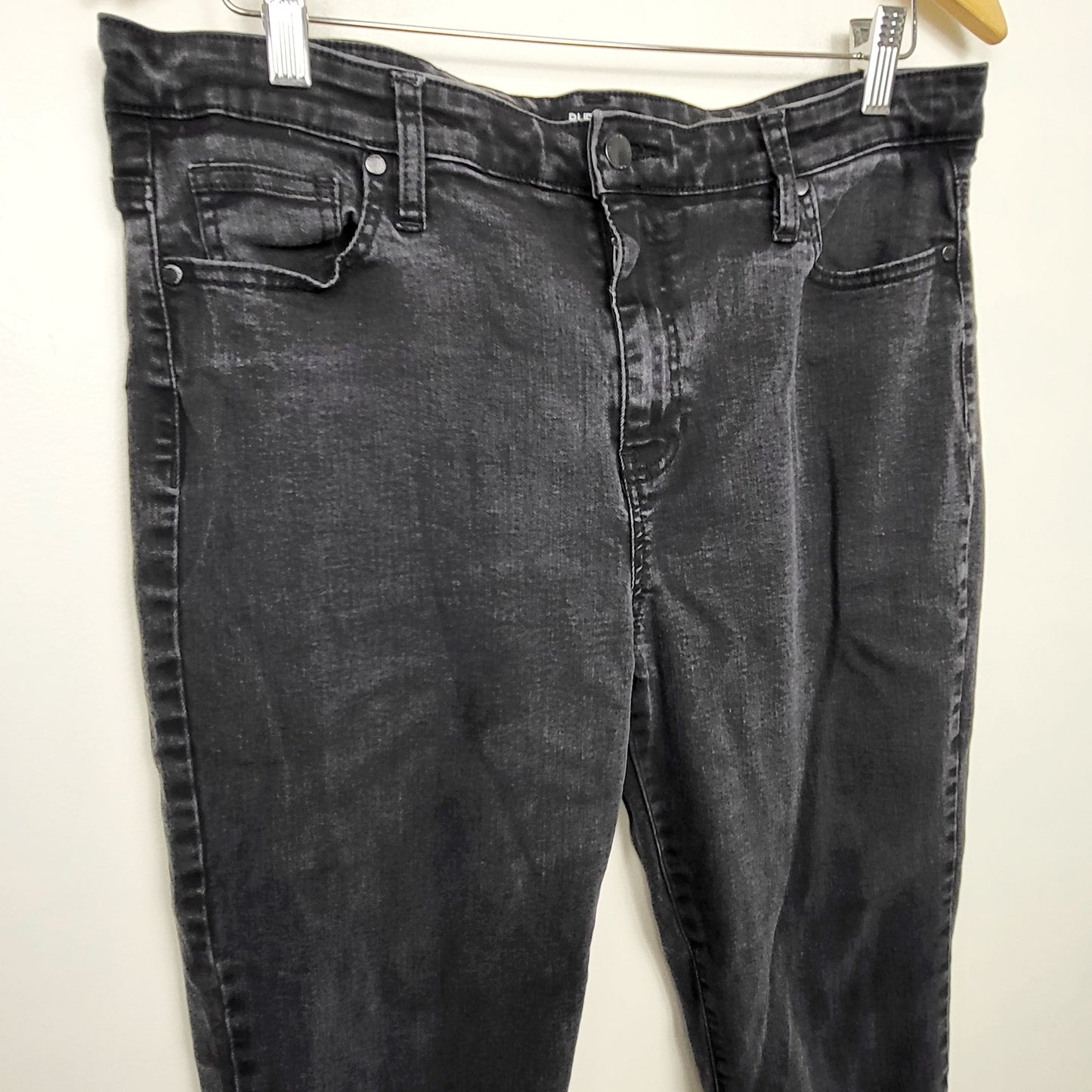 ZSFO1 - Buffalo David Bitton black Mollie High-rise Stretch Skinny Jeans. Size 14 🍁