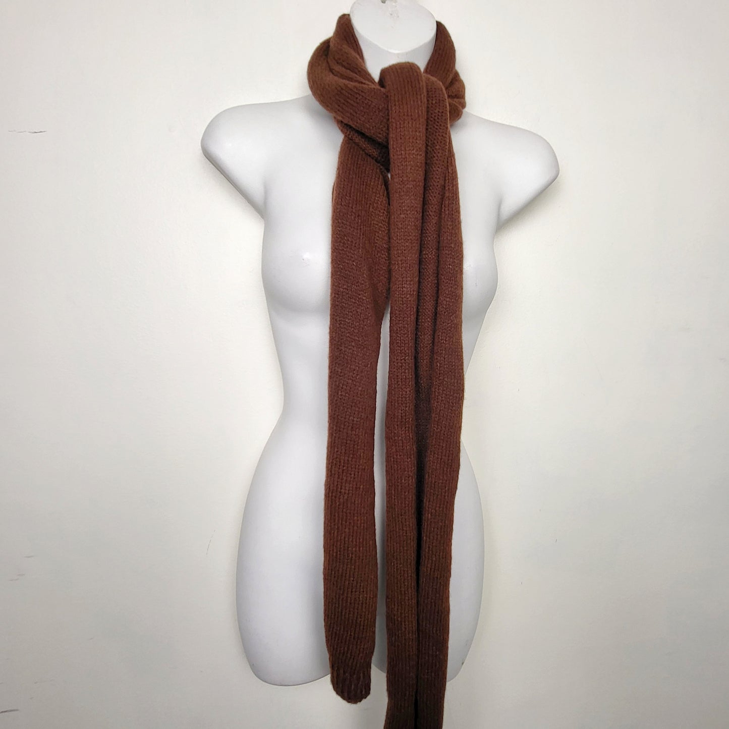 CHZO1 - Chocolate brown knit scarf