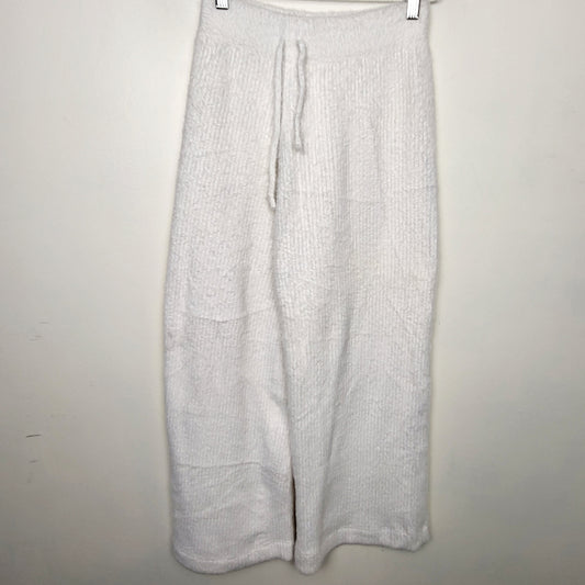 CHZO1 - White minky feel knit high waisted wide leg sweater pants. Sizes like an XS