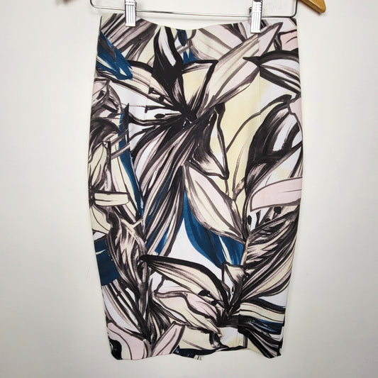 KTRC - H and M floral print midi length pencil skirt. Size 6