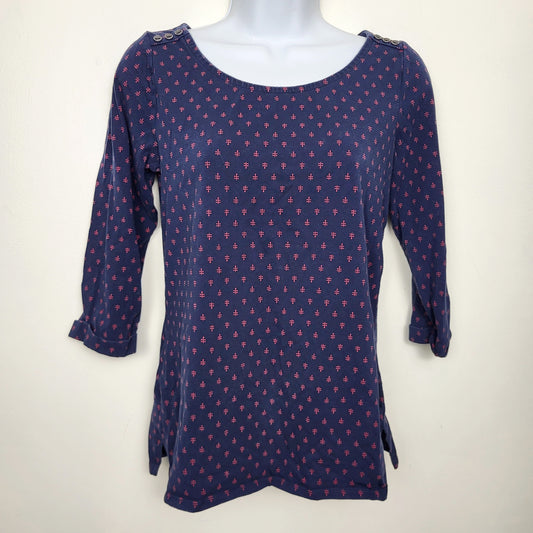 AGLL1 - Reitmans navy patterned 3/4 length sleeved top. Size small