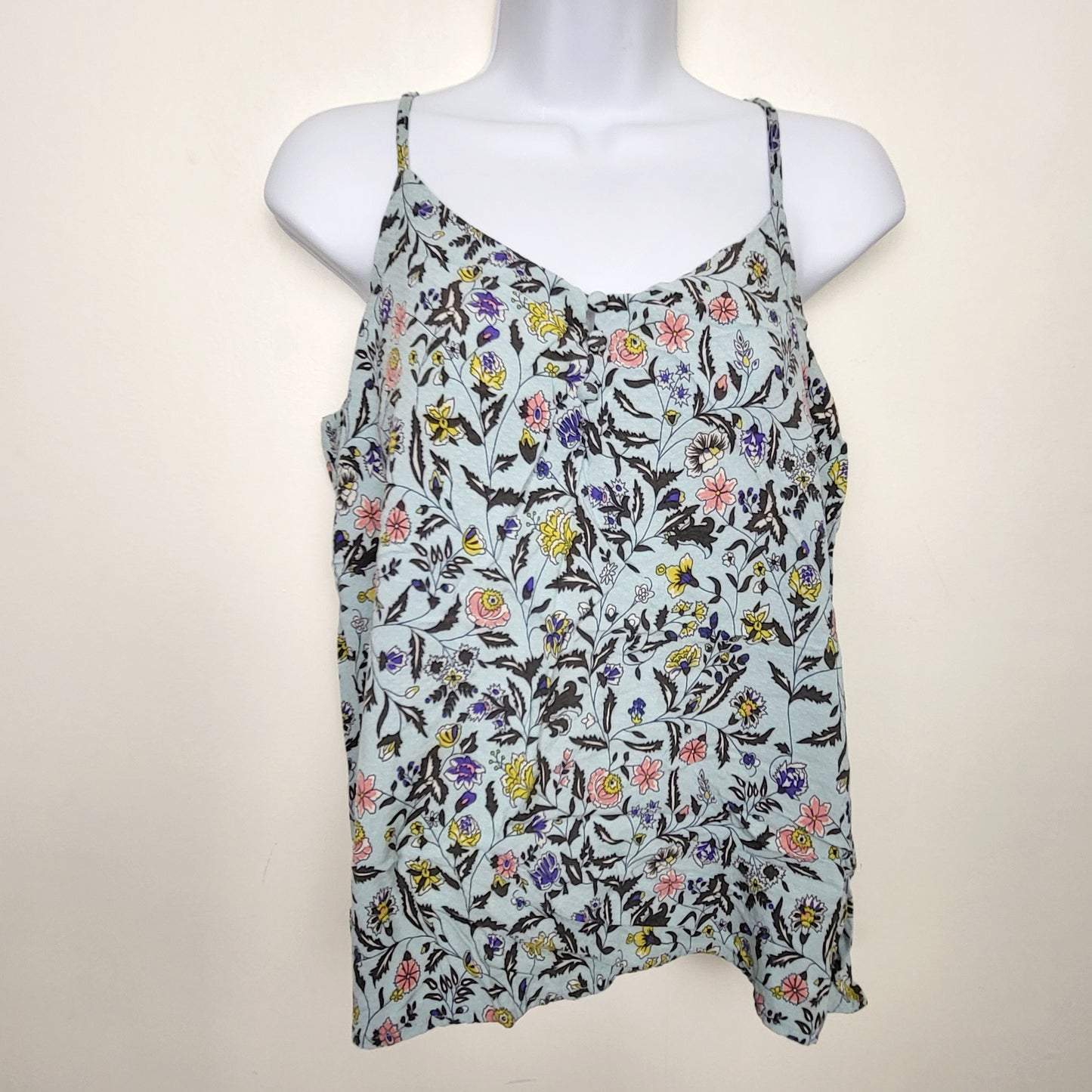 AGLL1 - Jacqueline de Yong blue sleeveless floral print tank top. Size 42 (US medium)