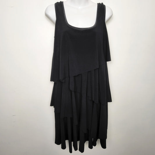 AGLL1 - Vintage Joseph Ribkoff black tiered sleeveless dress. Size 10 🍁