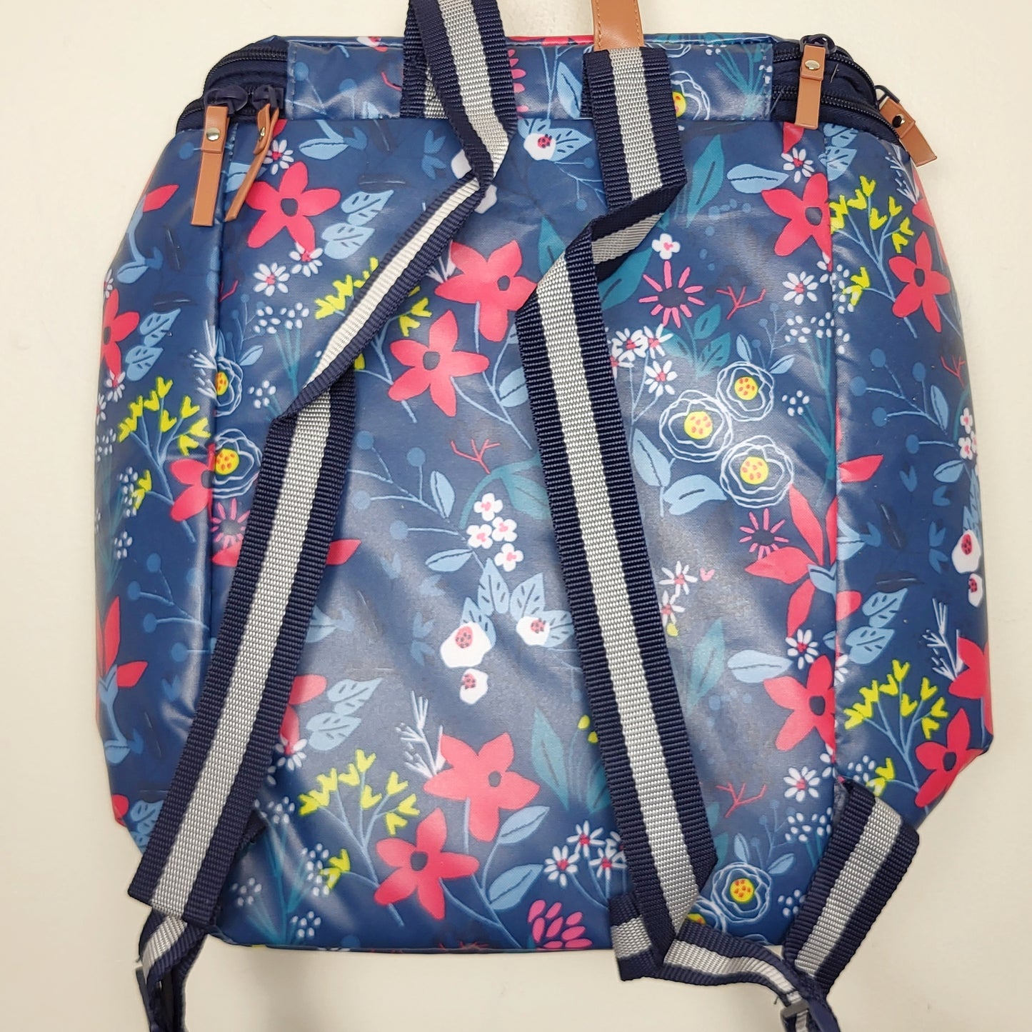 AGLL1 - Arctic Zone floral print 24 can beach backpack