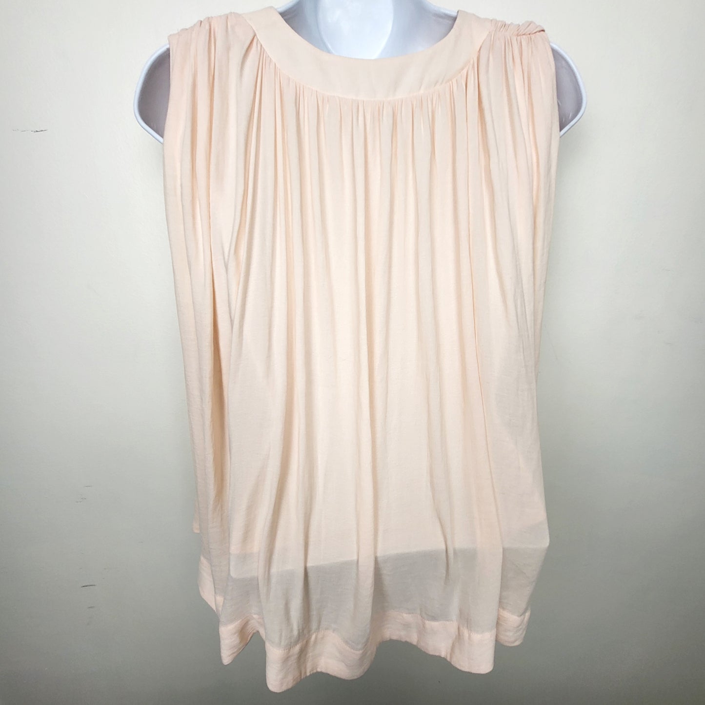 CMCRD1 - Free People Darcy Super V Tank Sleeveless Blouse. Sizes like a medium