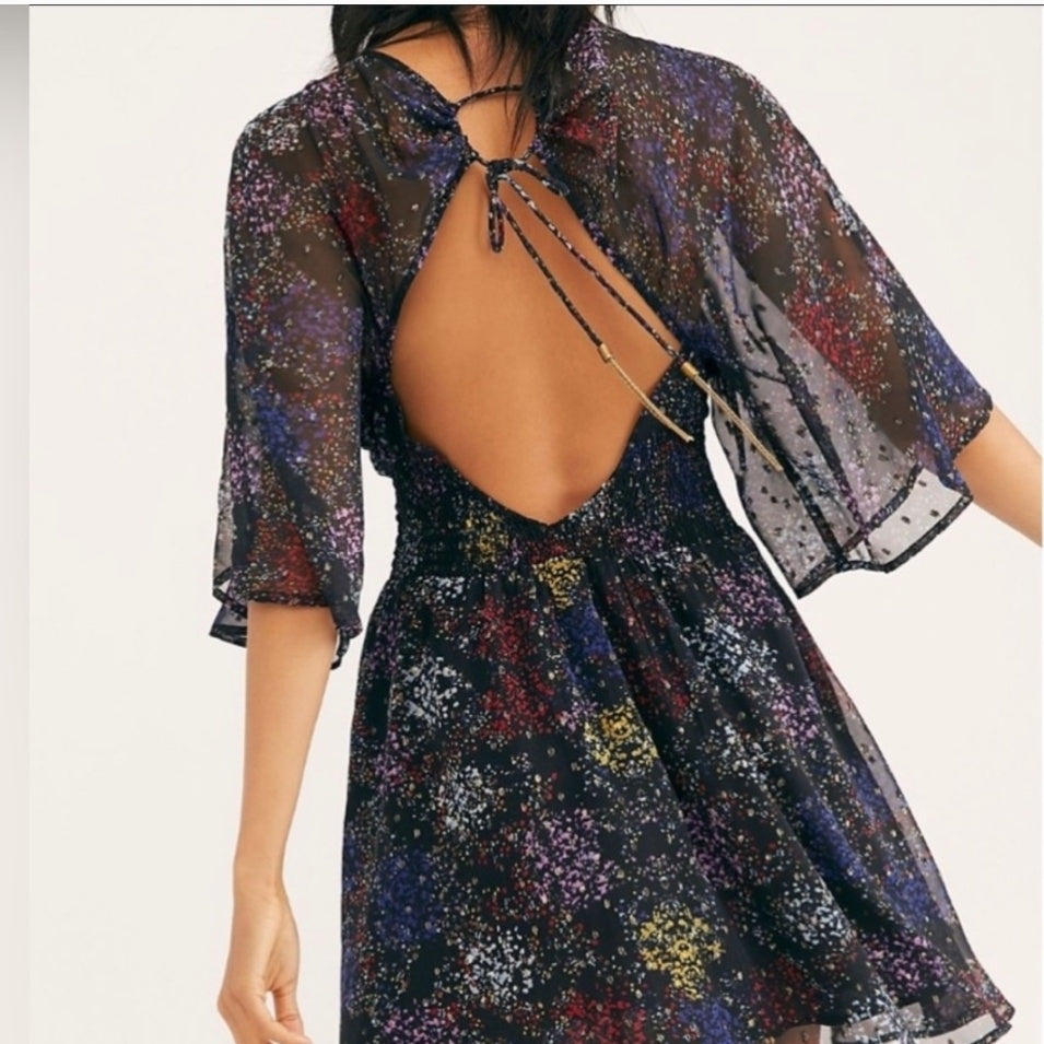 CMCRD1 - Free People black floral print "Anna" mini dress. Size small