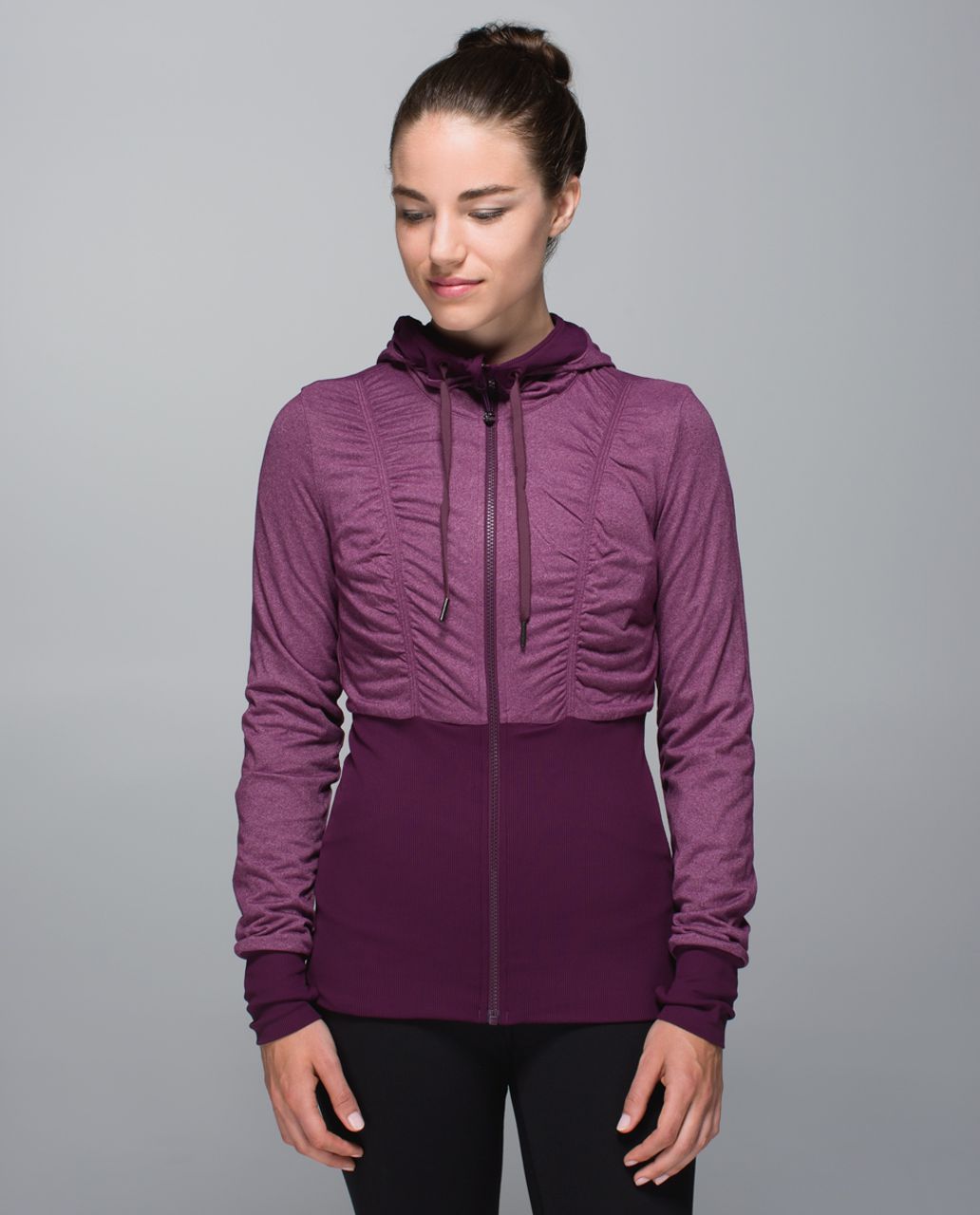 KTRC1 - Lululemon Reversible Dance Studio Jacket III in plum. Sizes like an XS 🍁